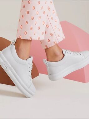 Hermes happy sneaker in perfect condition
